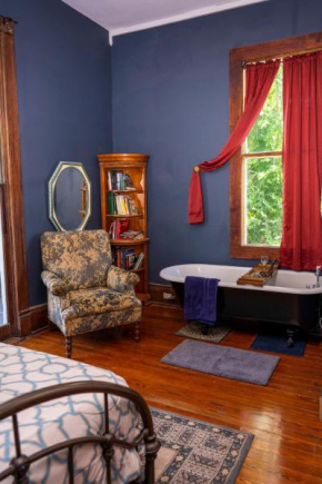 Evangeline Art House